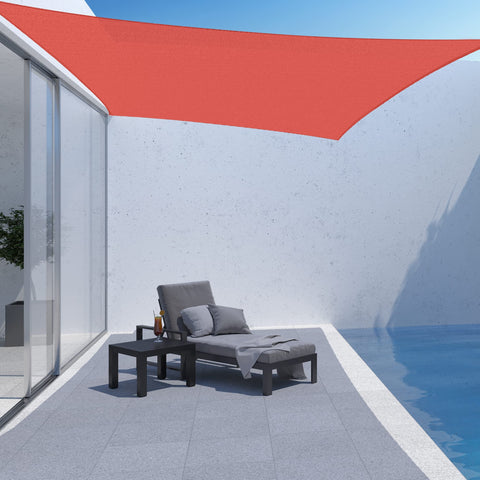 AsterOutdoor comparación de tamaño junto a silla para referencia de escala