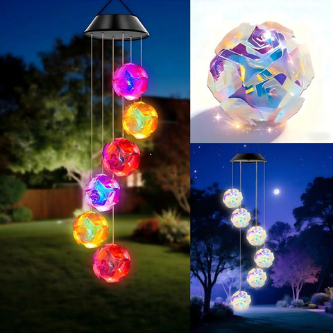 AWENDIETOU carillón solar frontal mostrando seis rosas iluminadas y ambiente acogedor