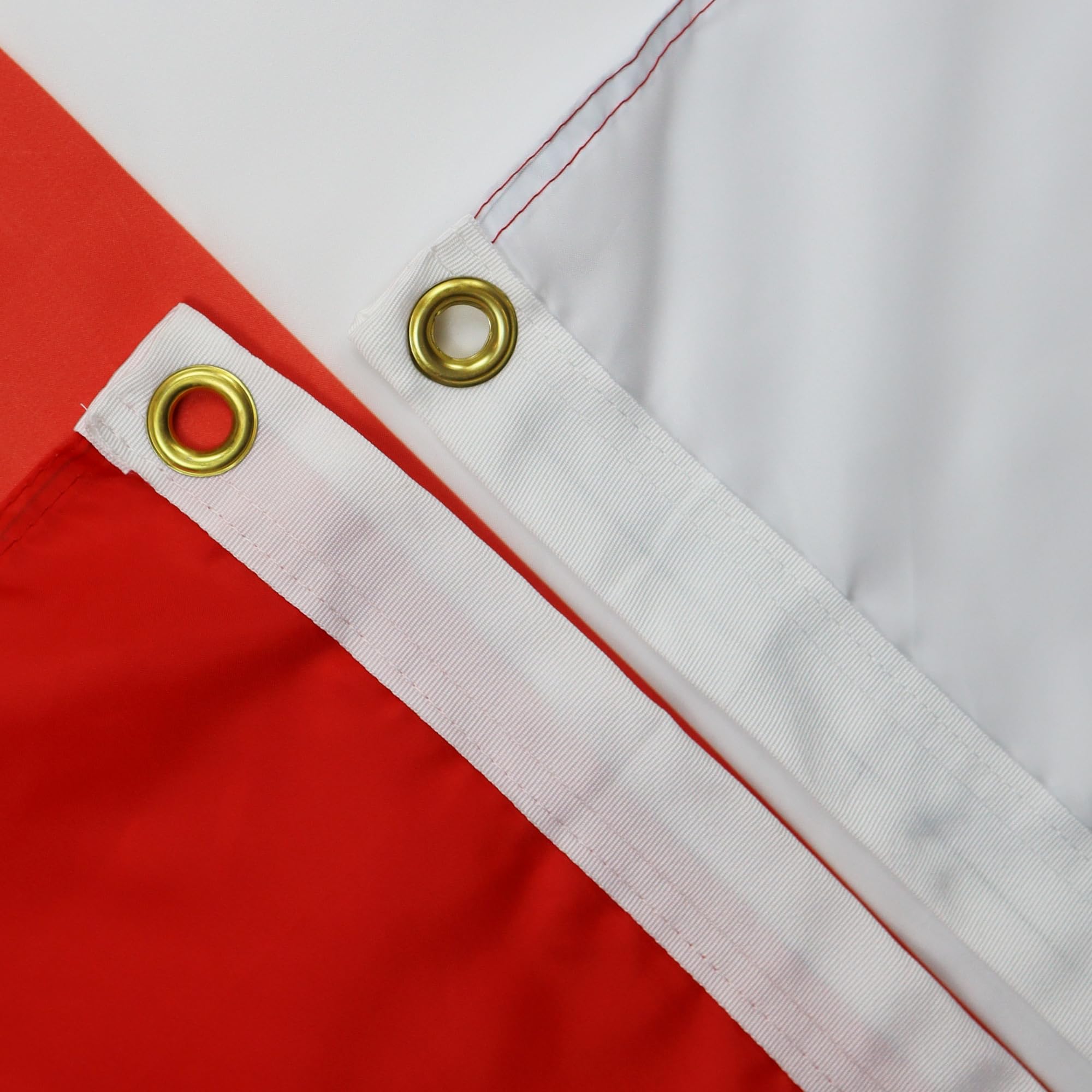 AZ FLAG detalle de costura reforzada, solidez y durabilidad