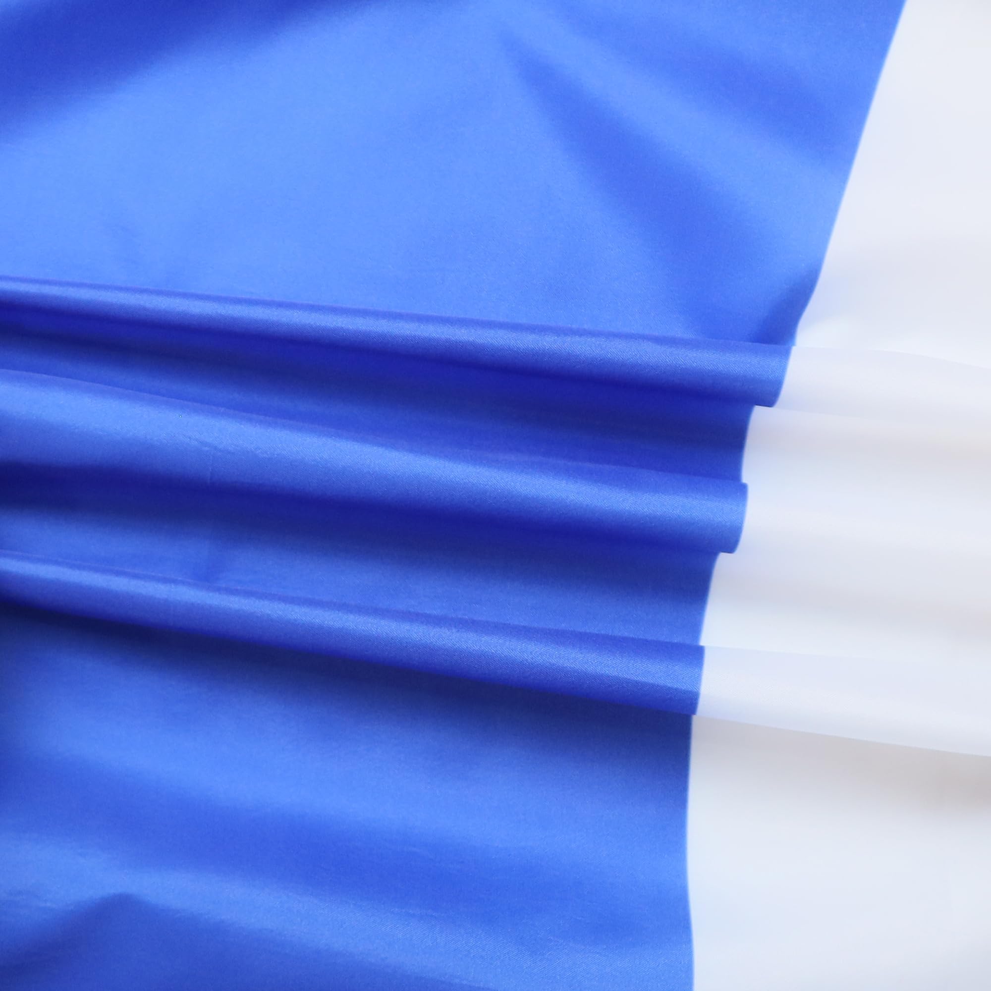 AZ FLAG bandera Rusia colgada en fachada, fácil montaje con ojales metálicos