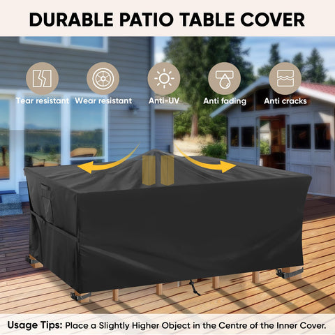 BALEINE funda puesta sobre mesa exterior demostrando resistencia