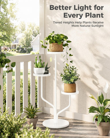 Bamworld estantería en balcón con plantas demostrando resistencia exterior