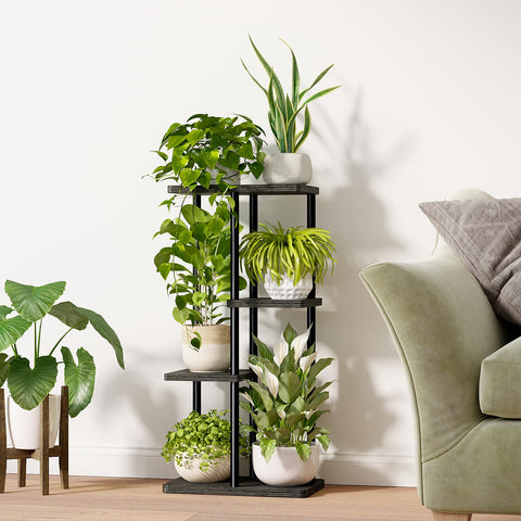 Bamworld estantería en balcón exhibiendo plantas y optimizando espacio útil