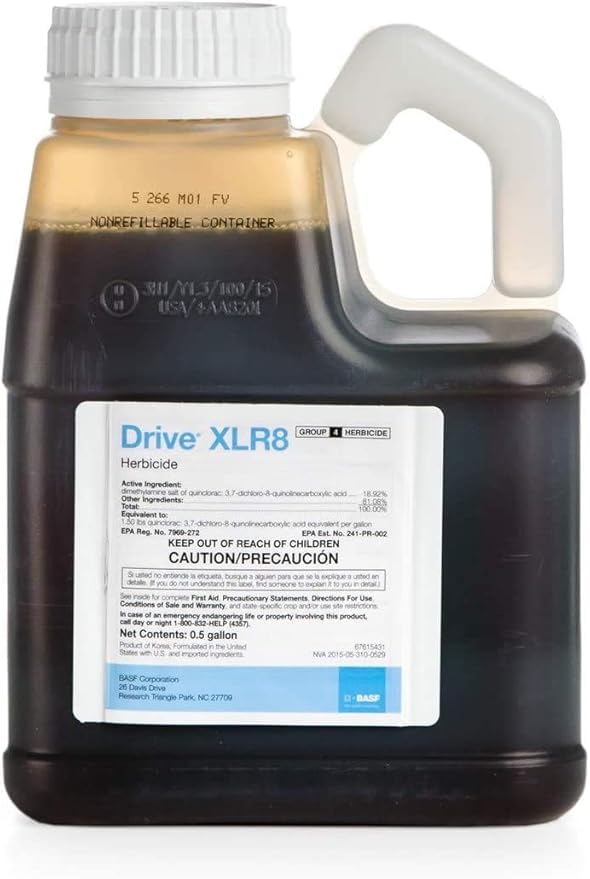 BASF Drive XLR8 aplicación en césped mostrando mejora visible y residual de 30 días