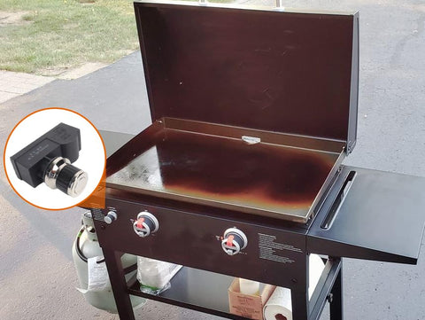 BBQ Future comparación de tamaño del kit junto a una pila AA para referencia