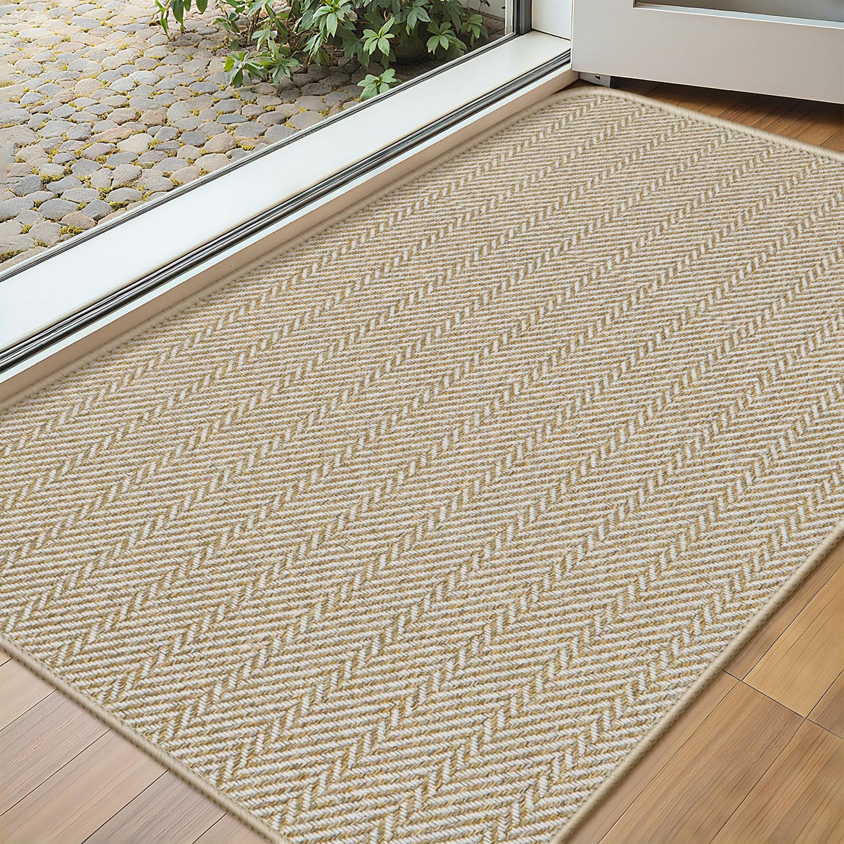 BEISIFLOOR felpudo frontal en empaque mostrando tamaño y diseño, práctico para entradas