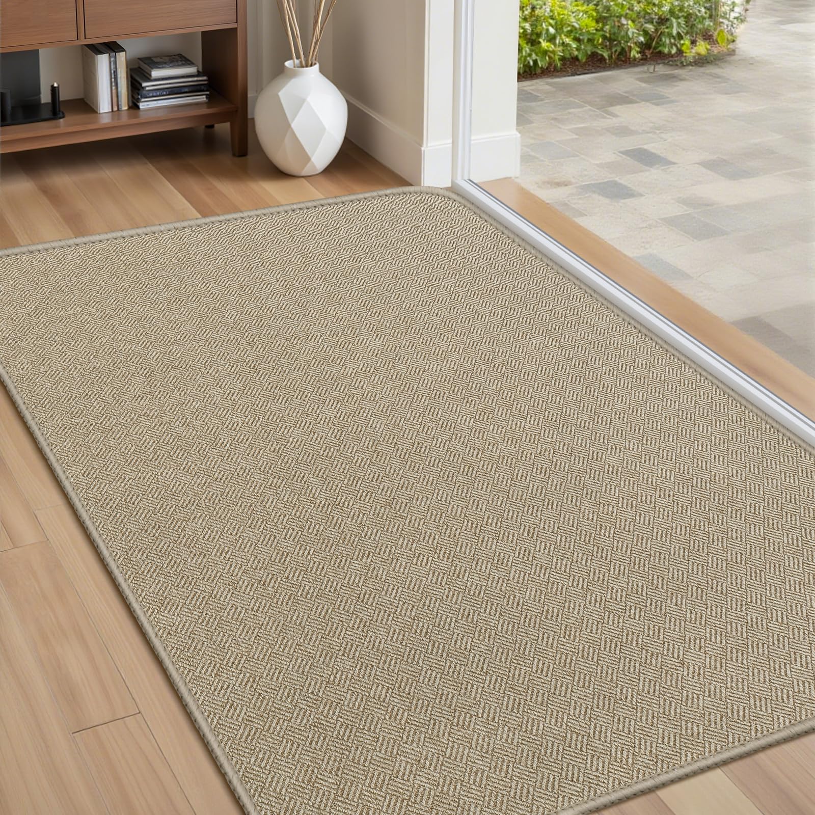BEISIFLOOR felpudo frontal khaki mostrando diseño y tamaño práctico