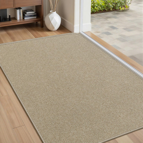 BEISIFLOOR felpudo frontal khaki mostrando diseño y tamaño práctico