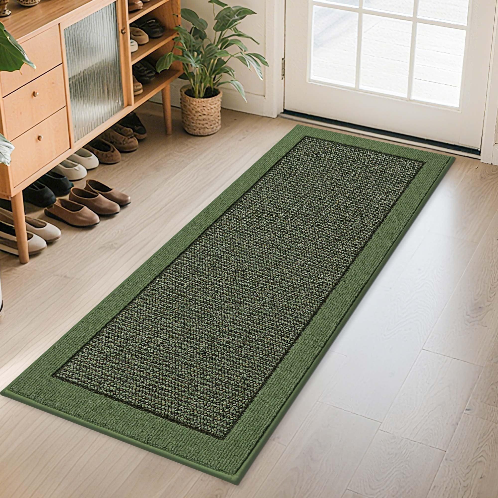 BEQHAUSE vista frontal del felpudo verde con diseño resistente y coverage
