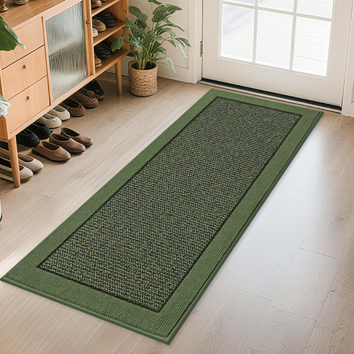 BEQHAUSE vista frontal del felpudo verde con diseño resistente y coverage