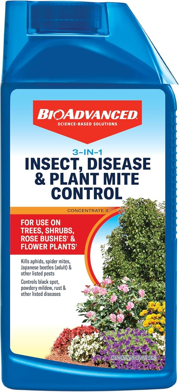 BioAdvanced botella frontal 32 oz mostrando producto y uso en jardín