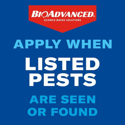 BioAdvanced producto en jardín con propietario aplicando, solución práctica para césped