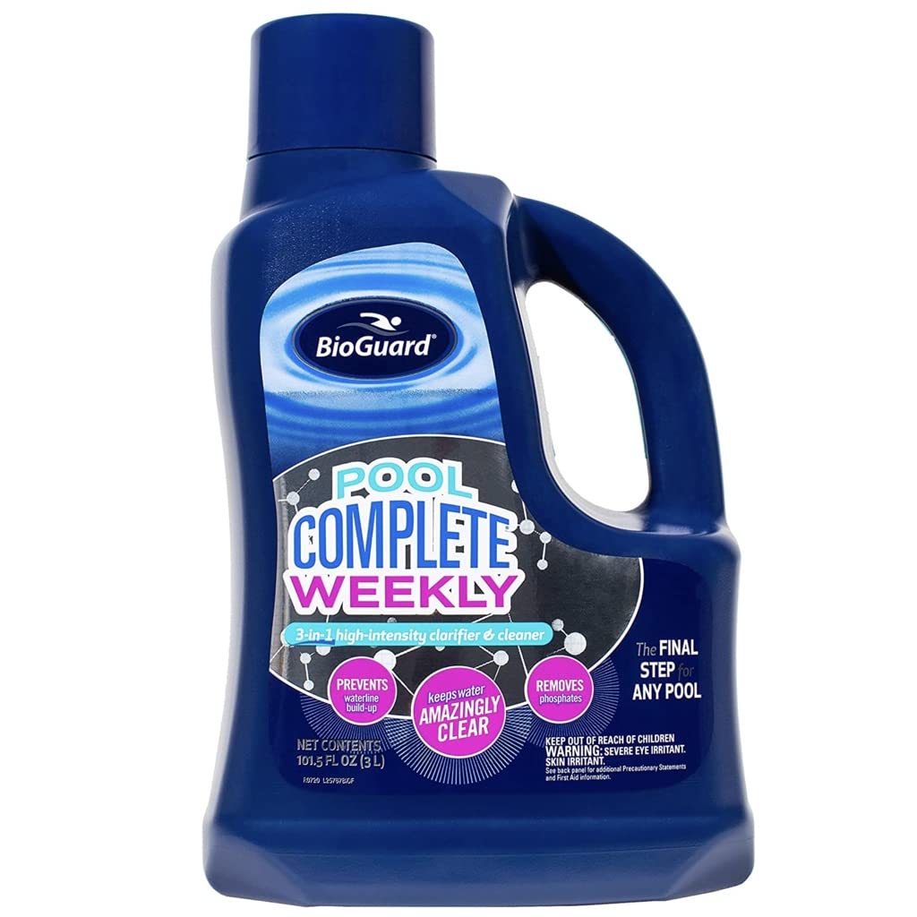 BioGuard botella frontal Pool Complete Weekly mostrando etiqueta y beneficio de claridad