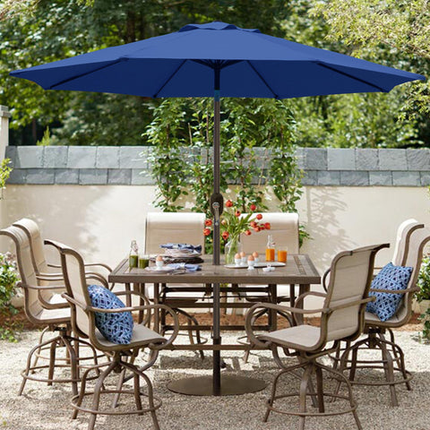 Blissun estilo de vida en terraza junto a piscina con sombra elegante