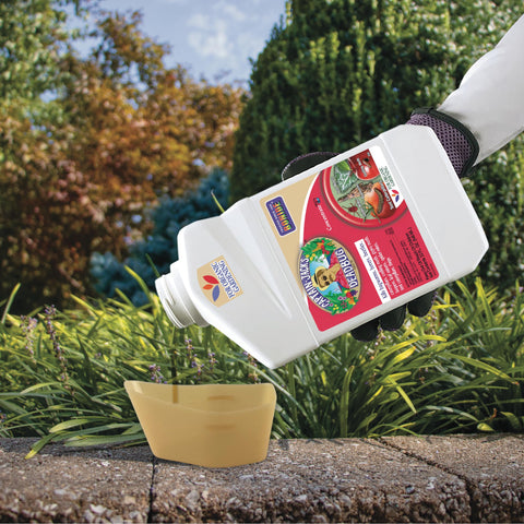 Bonide Deadbug Brew etiqueta con ingredientes y beneficios para jardinería orgánica