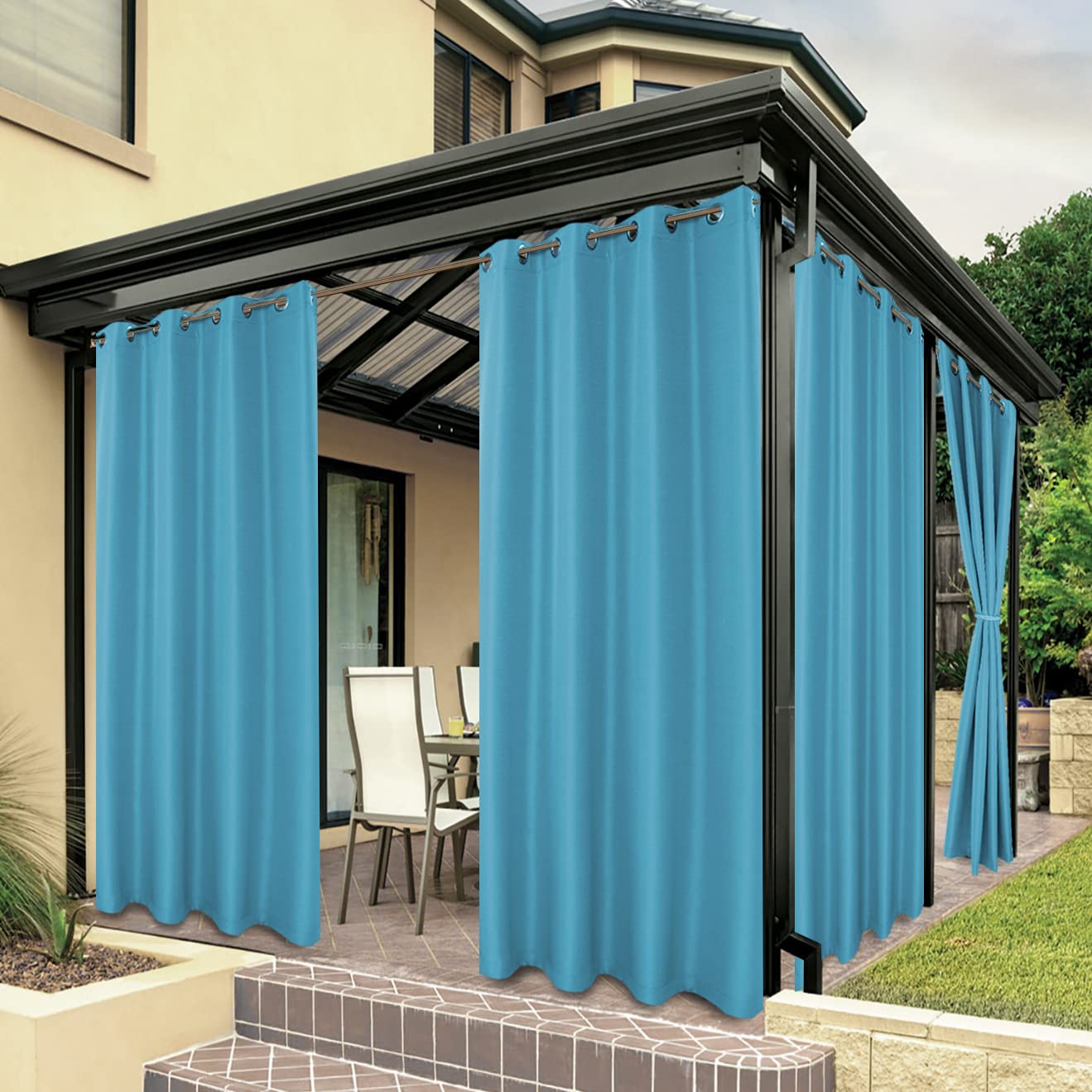 BONZER cortina exterior frontal mostrando tamaño y caída, ofrece privacidad