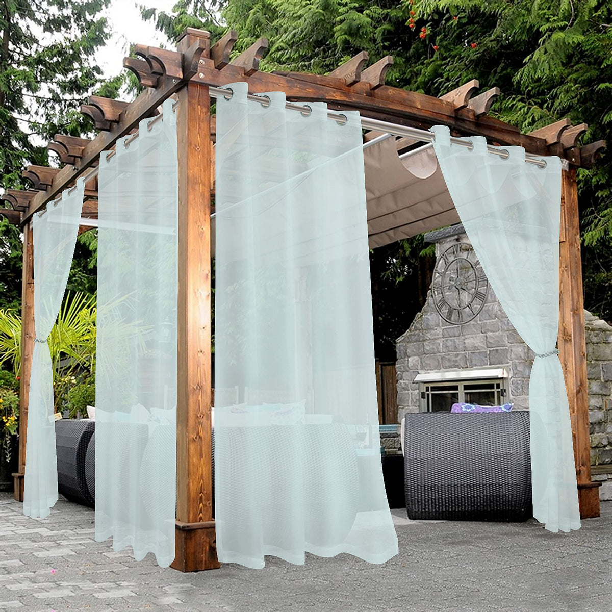 BONZER vista frontal del par de cortinas mostrando cobertura y estilo