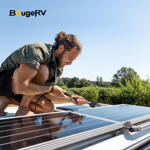BougeRV etiqueta con especificaciones indicando voltaje y calibres