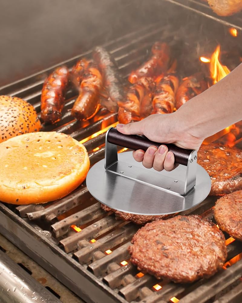 Brigii prensa en cocina estilo vida demostrando versatilidad y resultado profesional