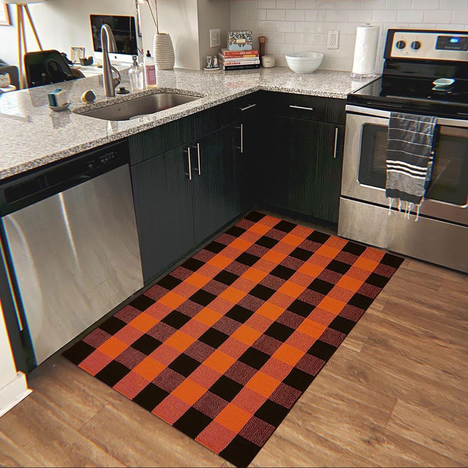 CAINANEL comparación de tamaño junto a una silla para referencia práctica