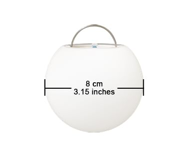 callyan orbe colgado en porche creando iluminación ambiental cálida