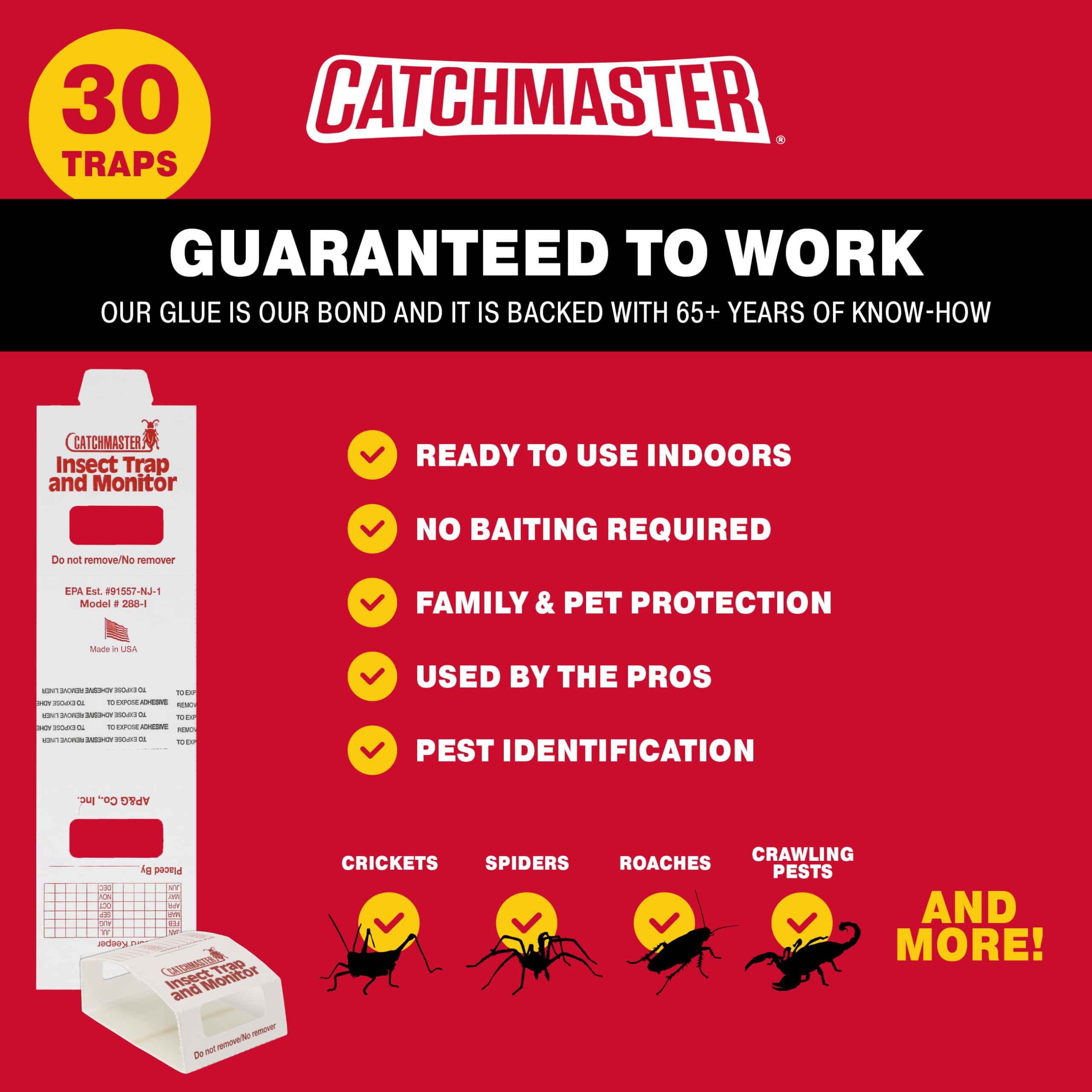 Catchmaster trampa colocada junto a rodapié en cocina atrapando insectos