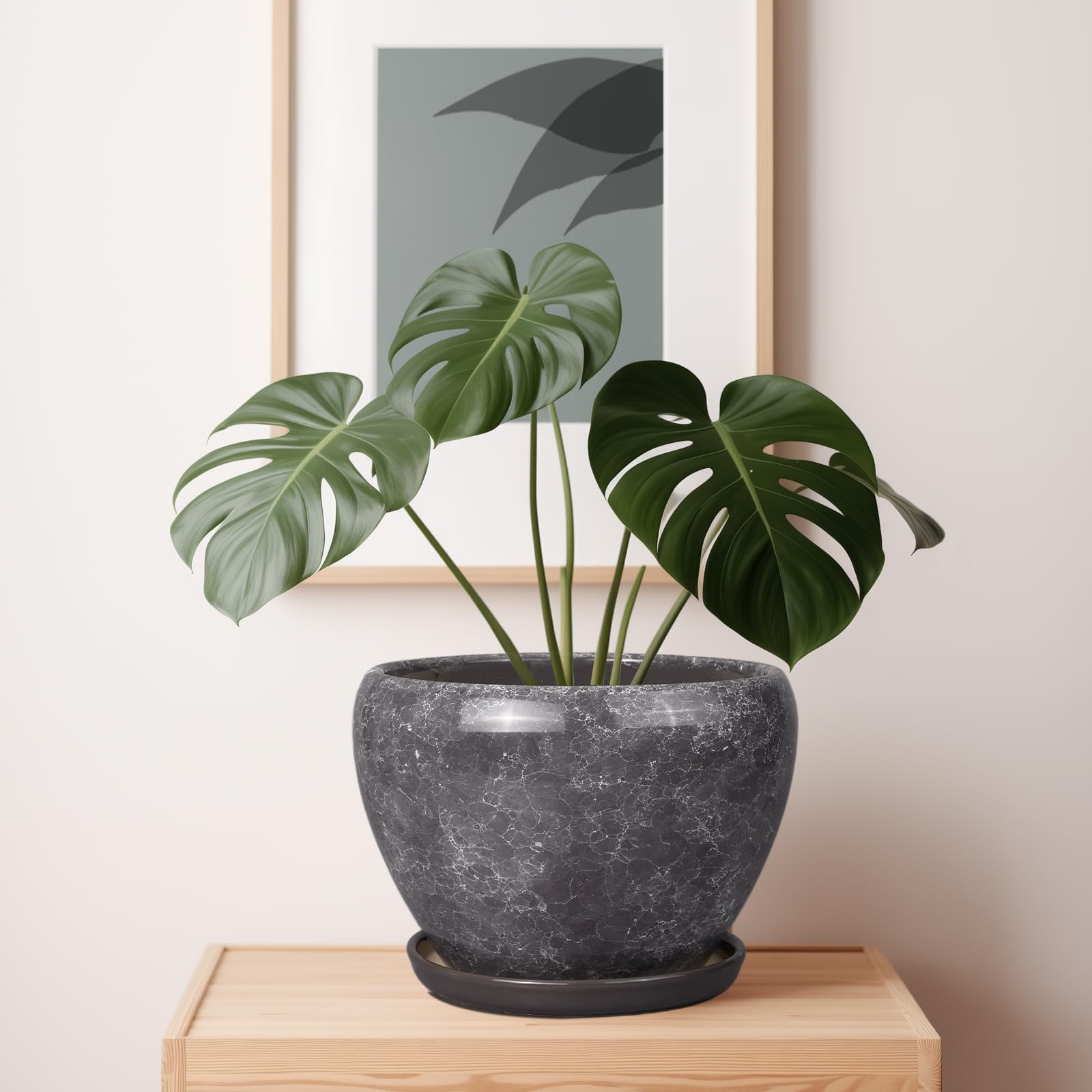 Ceramicfor maceta en ambiente de sala aportando estilo decorativo