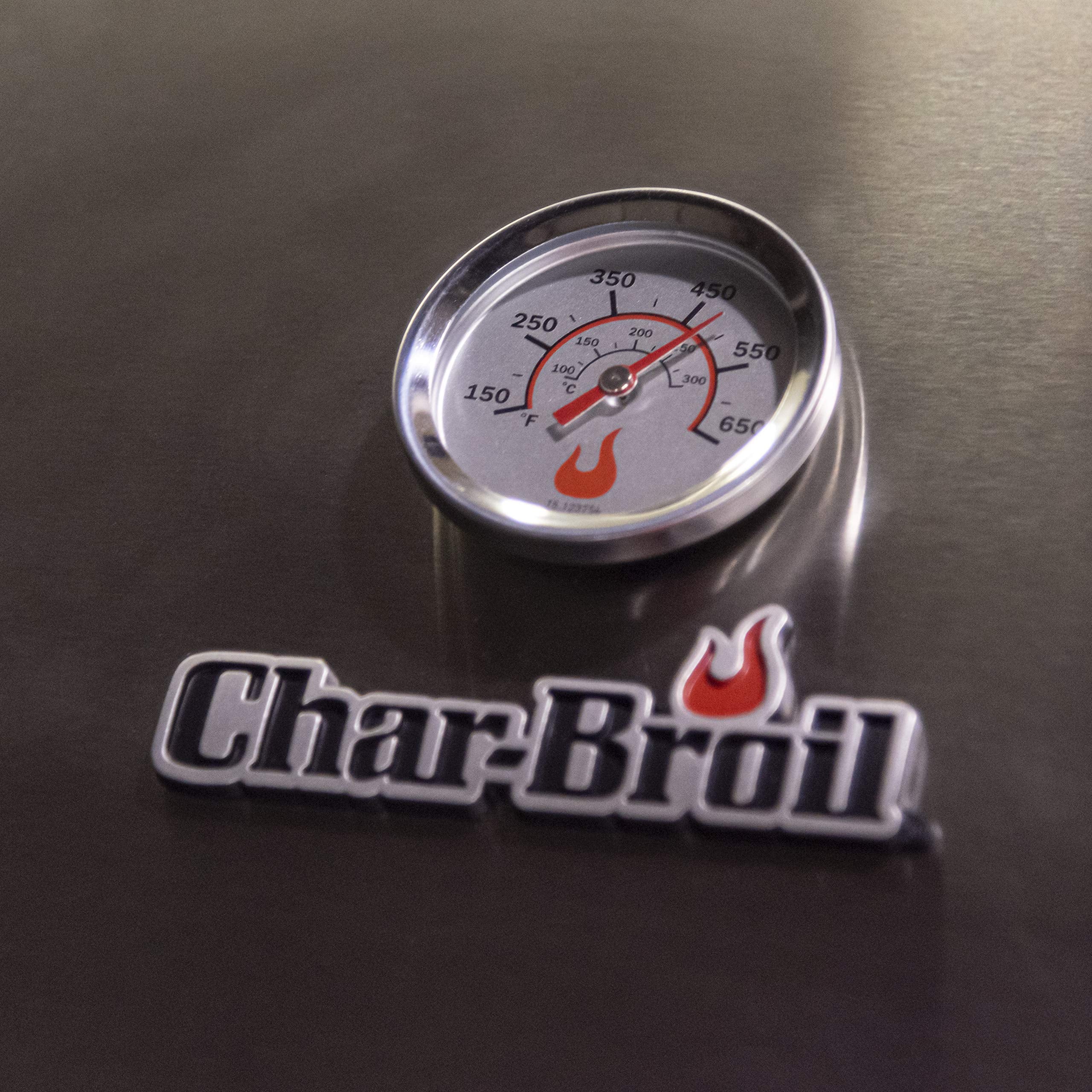 Charbroil termómetro instalado en parrilla facilita monitoreo de temperatura