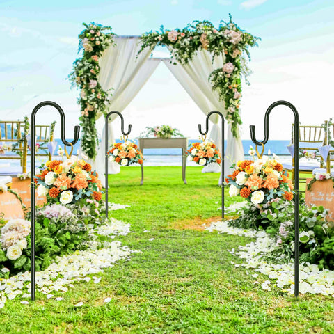 COCONUT gancho en jardín con farol y plantas, estética elegante