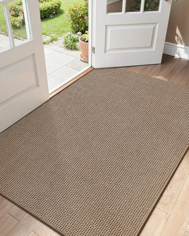 Color&Geometry felpudo frontal beige que muestra diseño minimalista y función