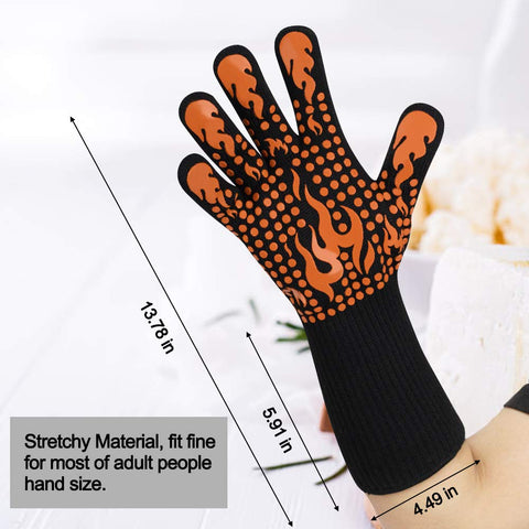 Comsmart guantes en uso en barbacoa ofreciendo seguridad