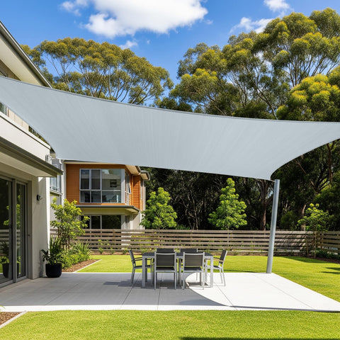 Cool Area vela toldo frontal mostrando forma rectangular y color plata gris