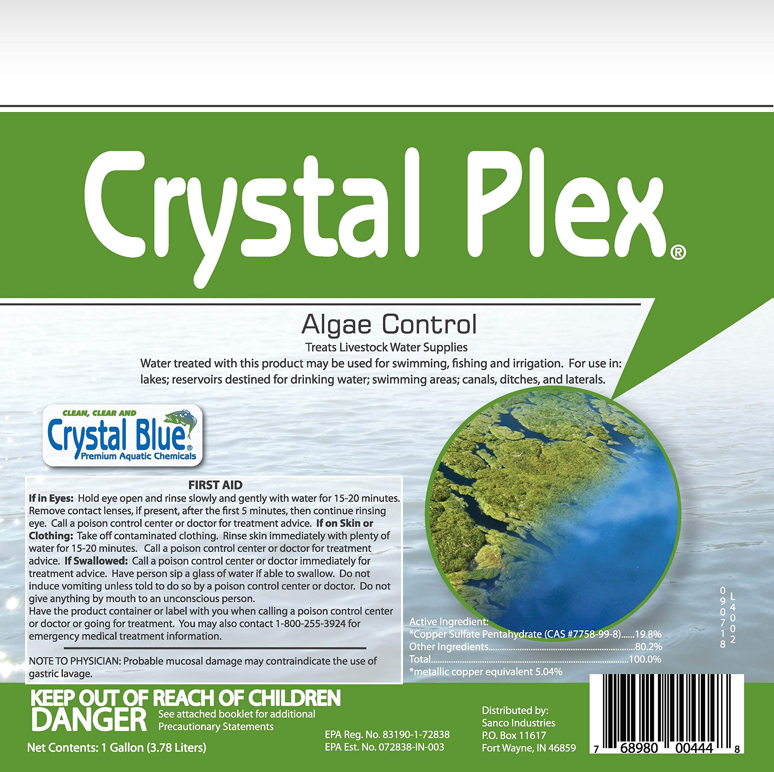 Crystal Blue Crystal Plex en entorno de lago ornamental mostrando resultado estético