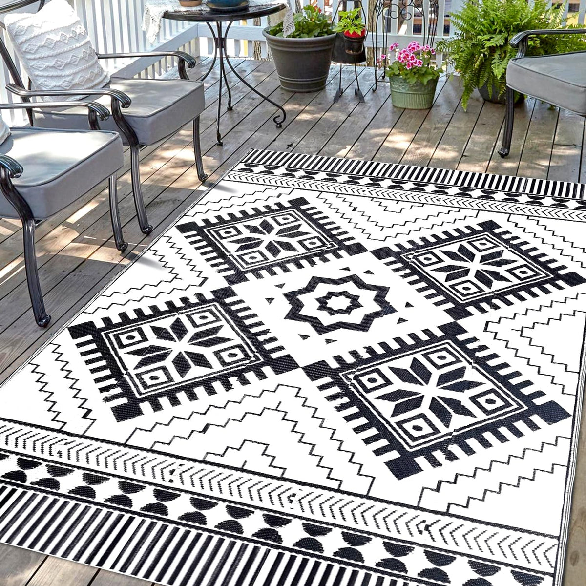 DiiKoo alfombra exterior vista frontal con diseño boho y protección solar