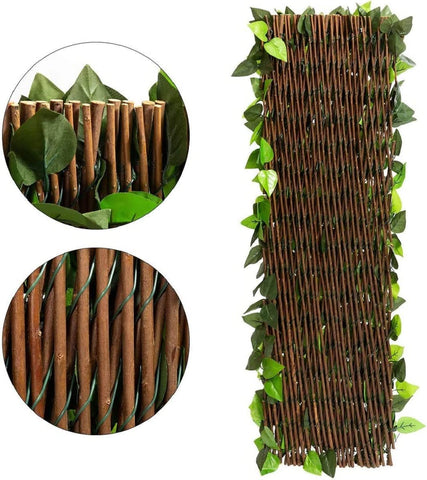 DOEWORKS trellis junto a persona para ilustrar escala y tamaño