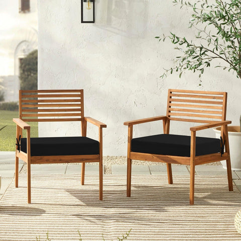 downluxe conjunto de cojines en jardín creando zona cómoda para reuniones