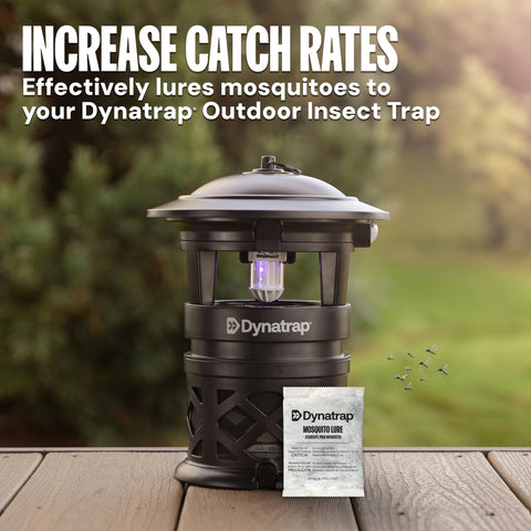 DynaTrap sachet instalado en la cesta de la trampa mejorando atracción