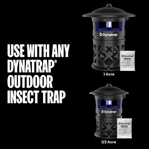 DynaTrap sachet en mano para comparar tamaño y facilidad de manejo
