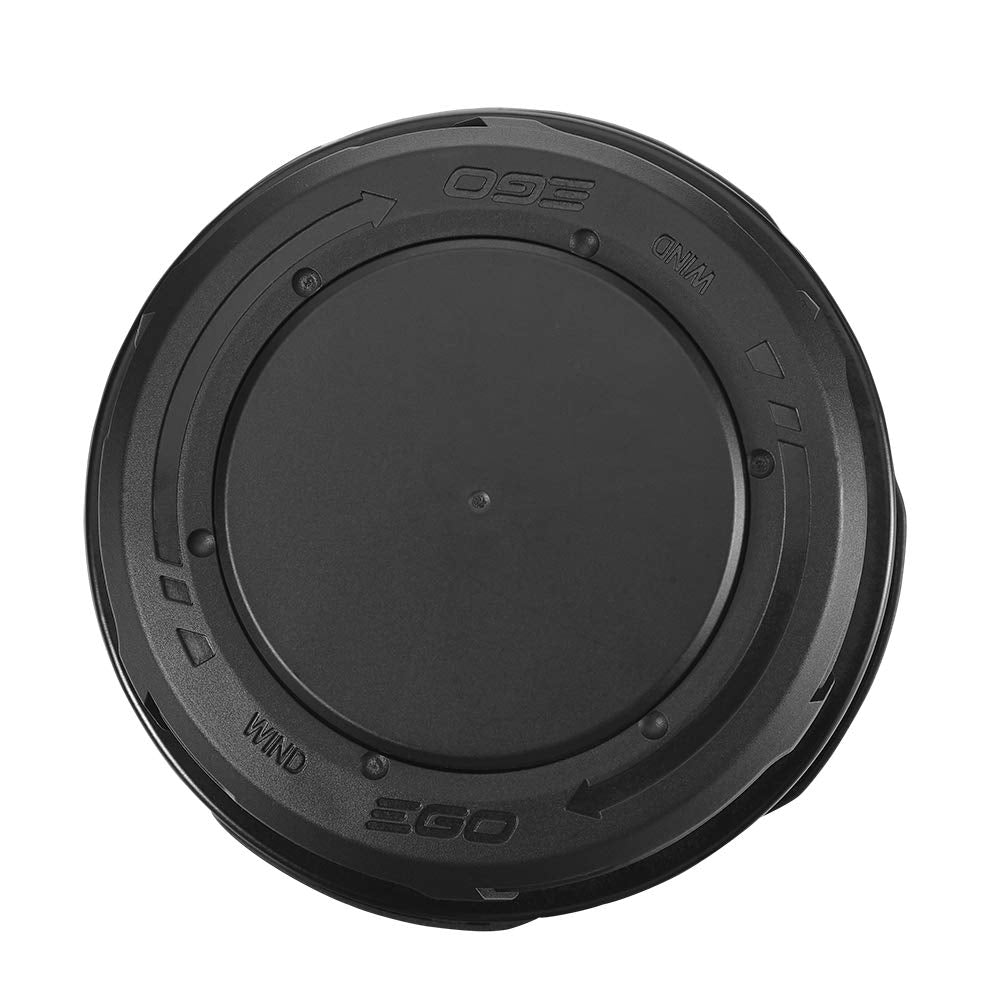 EGO Power+ cabezal AH1530 en uso mostrando recarga desde cualquier ángulo