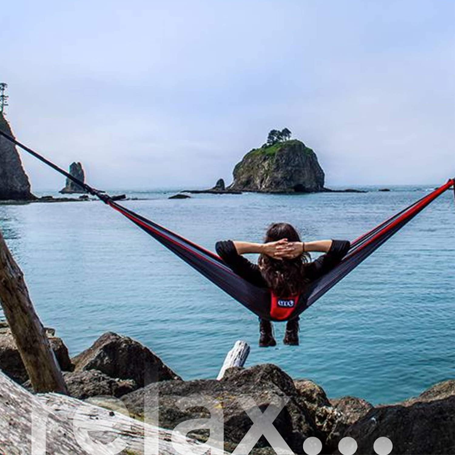 ENO hamaca instalada en campamento demostrando confort al aire libre