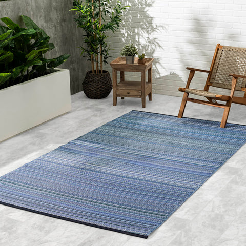 Fab Habitat vista frontal de la alfombra Cancun Indigo, aspecto elegante y resistente