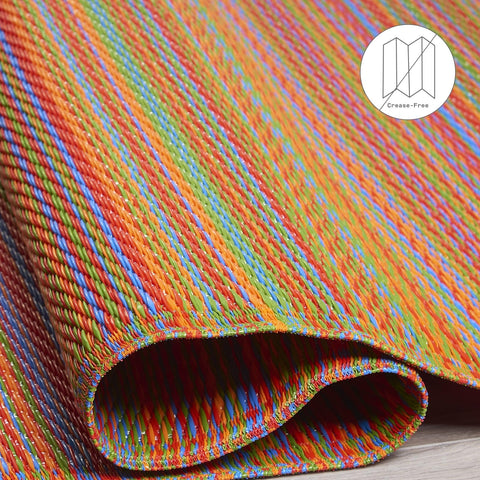 Fab Habitat alfombra enrollada con bandas elásticas para transporte y almacenaje cómodo