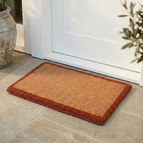 Fab Habitat felpudo frontal con borde terracota, entrada elegante y resistente