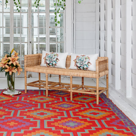 Fab Habitat alfombra frontal mostrando patrón vintage y colores vivos como ventaja decorativa
