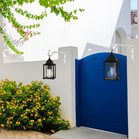 FEED GARDEN escena exterior con ganchos, estética y durabilidad