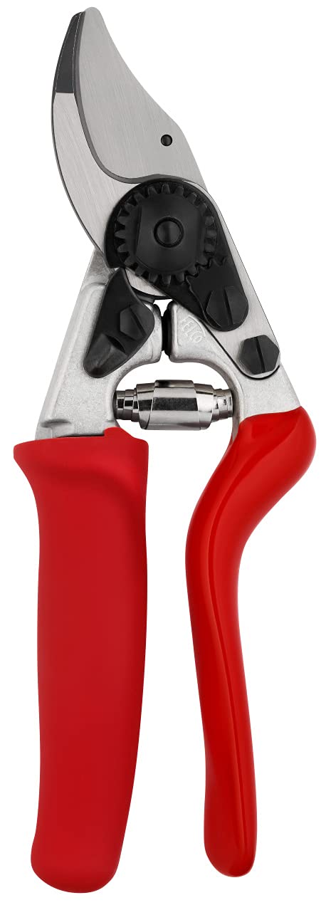 FELCO F 15 vista frontal mostrando diseño compacto y precisión