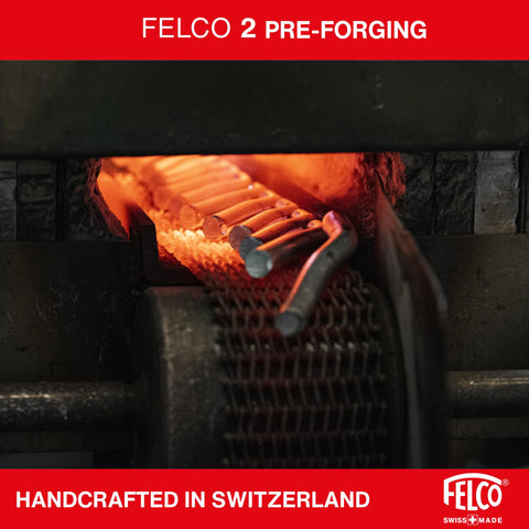 FELCO F2 sobre mesa de jardinería con plantas y herramientas complementarias