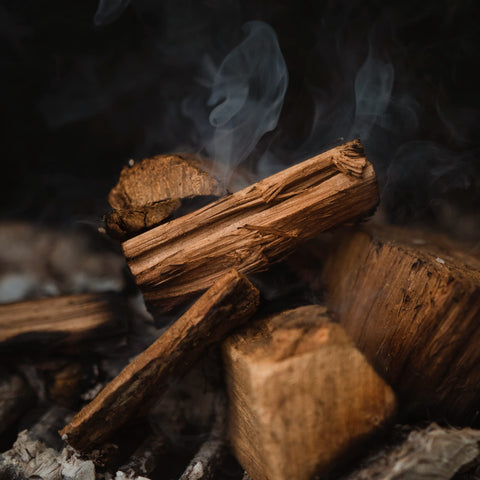 Fire & Flavor parrilla con alimentos ahumados realza sabor equilibrado