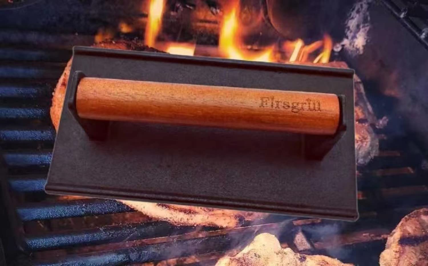 Firsgrill comparación de tamaño con mano para visualizar escala y control fácil