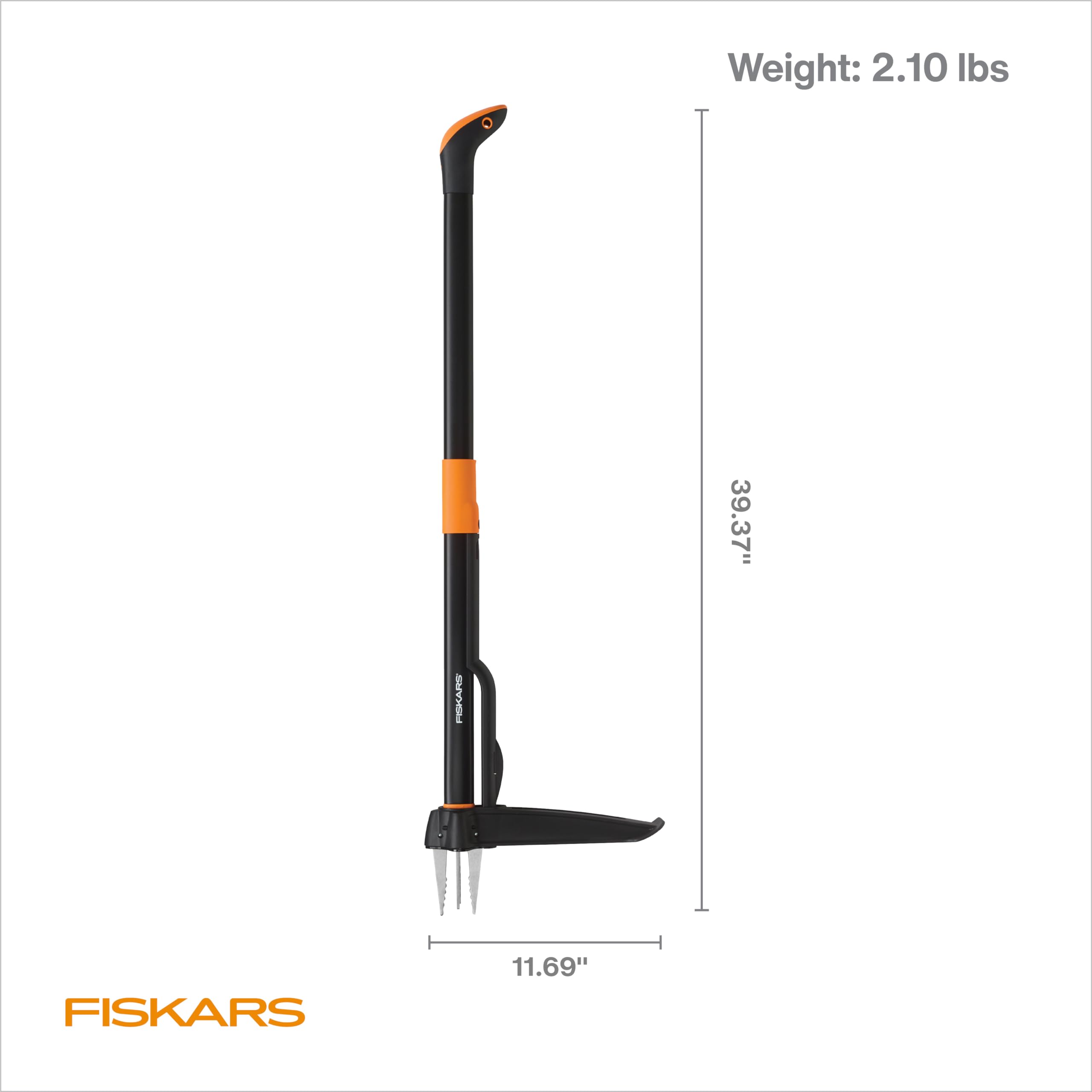 Fiskars comparación de tamaño del arrancador junto a una persona